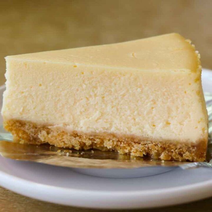 Instant Pot Keto Cheesecake - Delicious and Only 5 Net Carbs